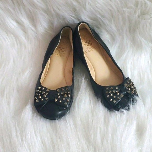 *RARE SIZE 4* Vince Camuto Studded Flats - Picture 1 of 5